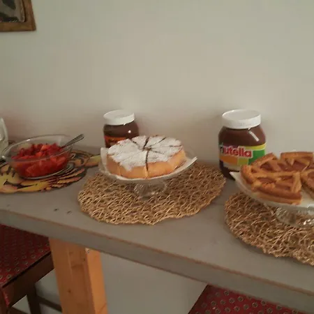 Alojamento de Acomodação e Pequeno-almoço Casa Eugenio Montale Génova