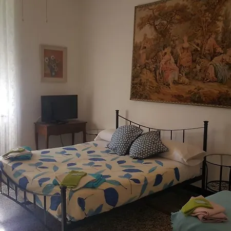 Casa Eugenio Montale Alojamento de Acomodação e Pequeno-almoço