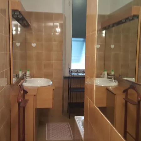 Casa Eugenio Montale Alojamento de Acomodação e Pequeno-almoço Génova