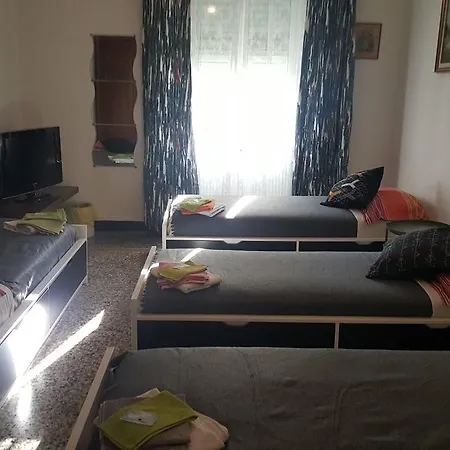 Casa Eugenio Montale Alojamento de Acomodação e Pequeno-almoço Génova