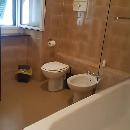 Casa Eugenio Montale Alojamento de Acomodação e Pequeno-almoço
